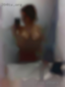 Find others into sexy ballbusting.