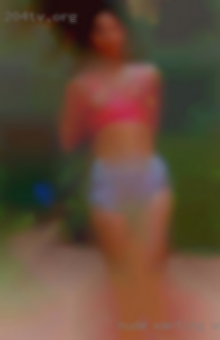 Nude wanting women and hot hermaphrodites near London.
